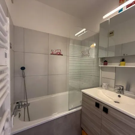 Vue Degagee Et Climatise 公寓 勒拉旺杜